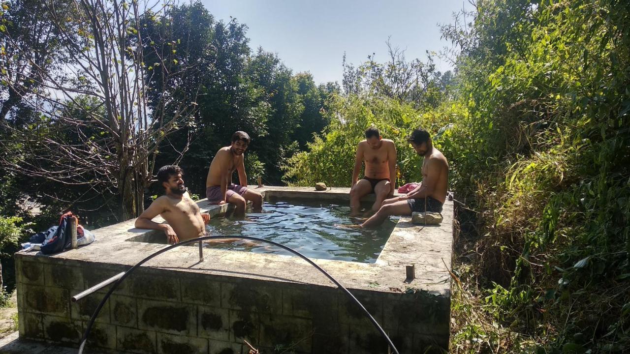 Vista Hostel Jeolikote, Nainital Patwa Dunga Luaran gambar